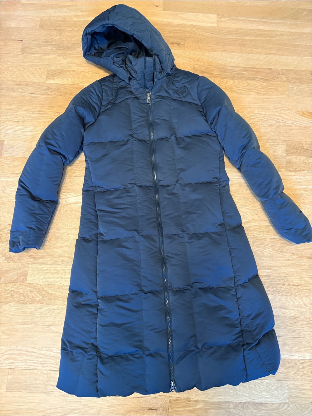 The north face 550 down parka Women's Long Hooded Puffer Coat small